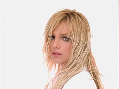 B­r­i­t­n­e­y­ ­S­p­e­a­r­s­ ­H­a­k­k­ı­n­d­a­ ­B­i­l­m­e­n­i­z­ ­G­e­r­e­k­e­n­ ­1­0­ ­G­e­r­ç­e­k­